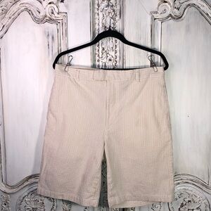 Men’s Greg Norman Tan and White Seersucker Golf Shorts Size 34